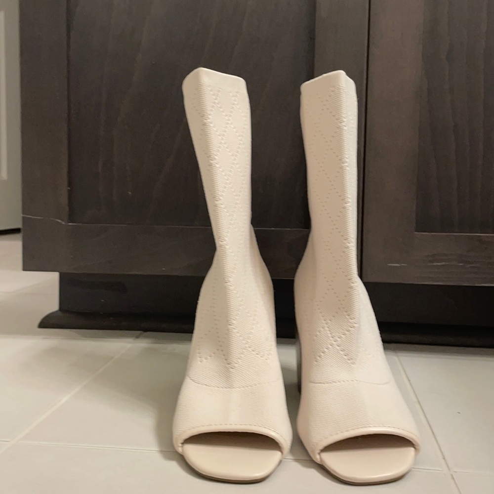 Booties!😍 NWOT - Picture 2 of 4